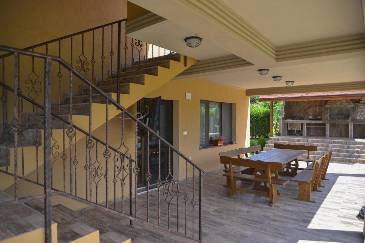 Guest House Erida Trastenik Екстер'єр фото