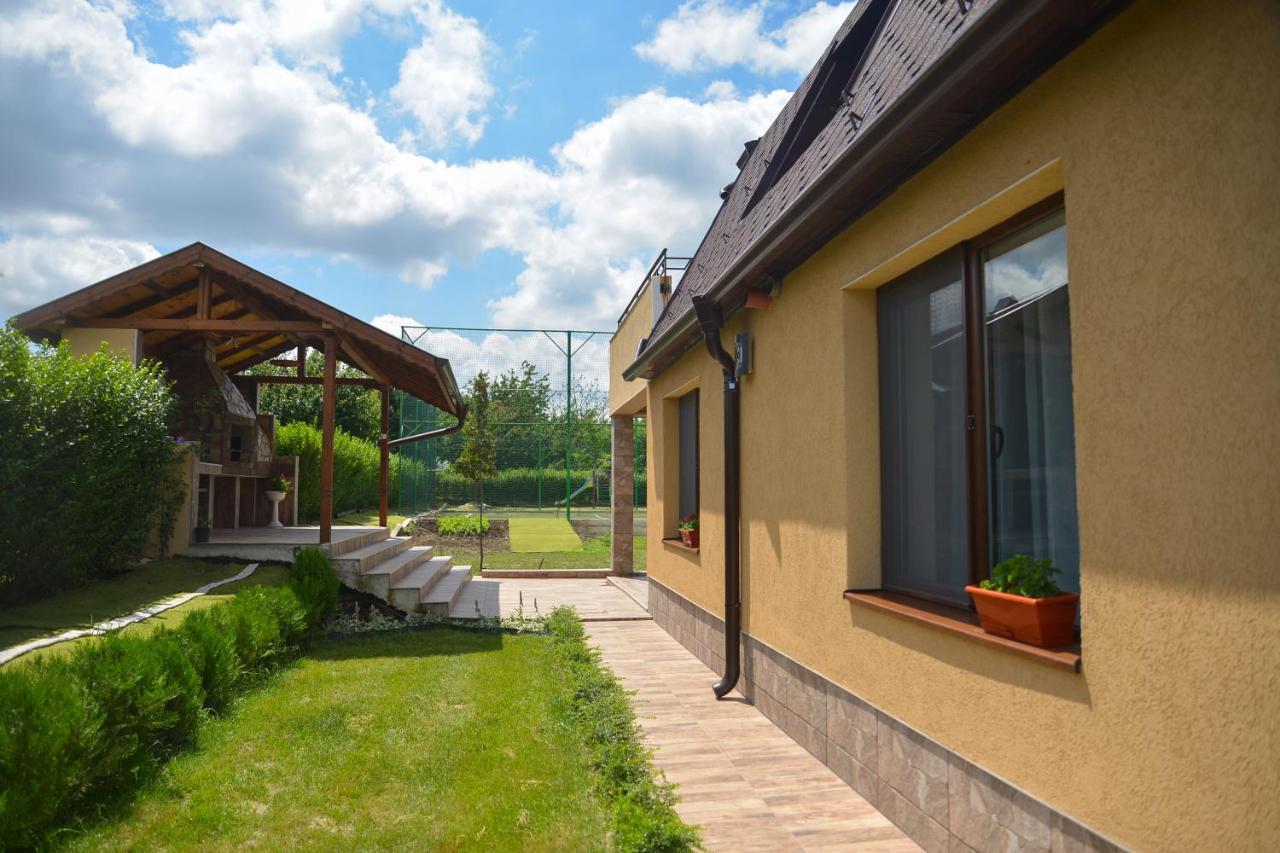 Guest House Erida Trastenik Екстер'єр фото