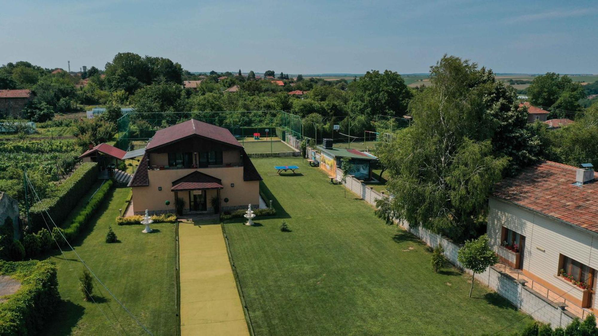 Guest House Erida Trastenik Екстер'єр фото