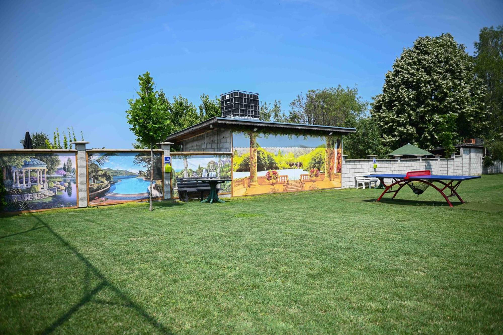 Guest House Erida Trastenik Екстер'єр фото