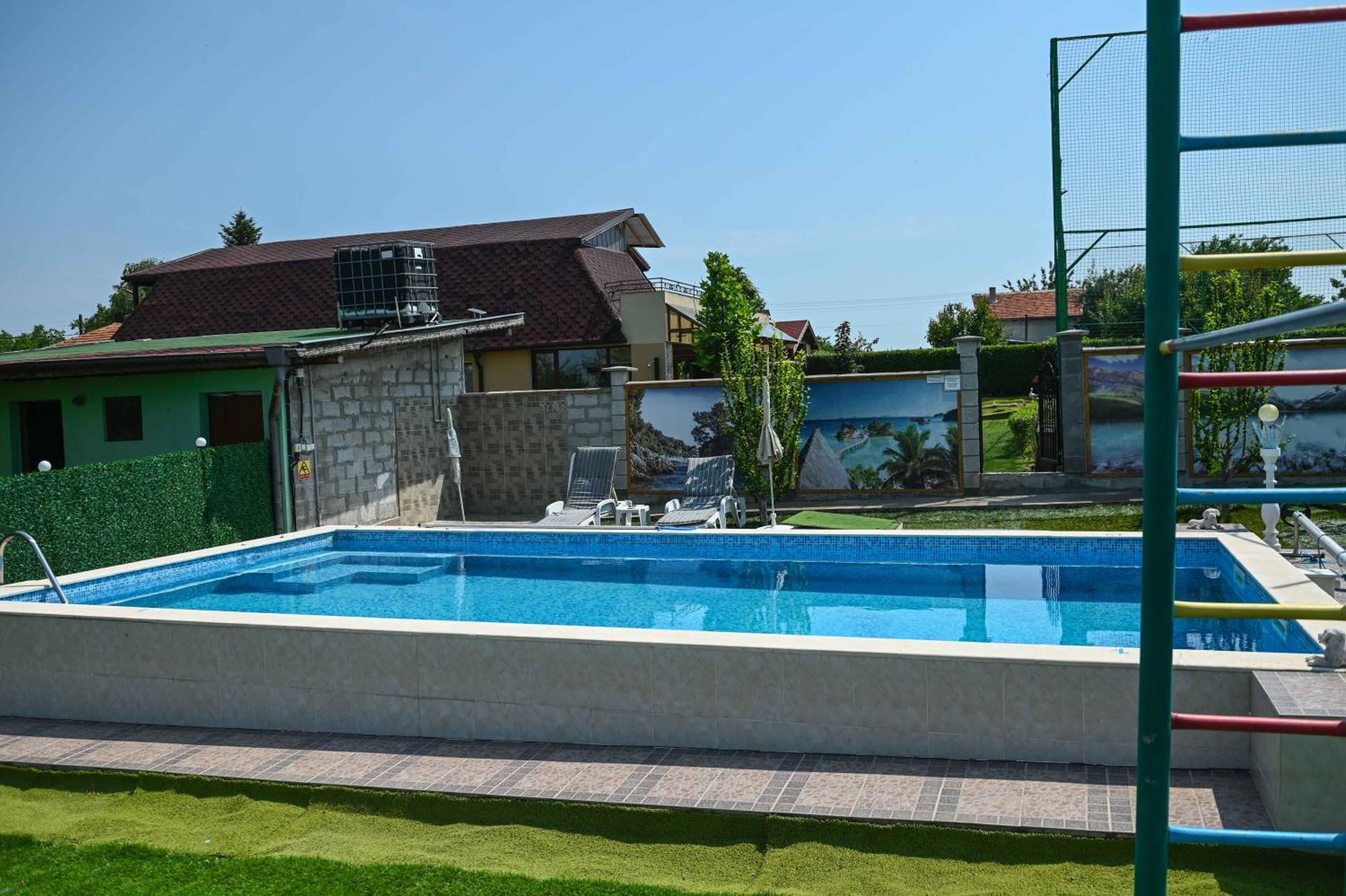 Guest House Erida Trastenik Екстер'єр фото